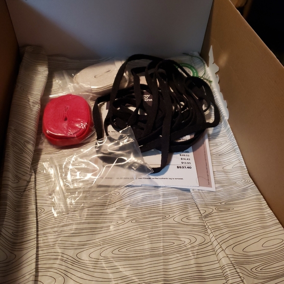 Jordan 1 Chicago to LA 13 - Picture 3 of 9